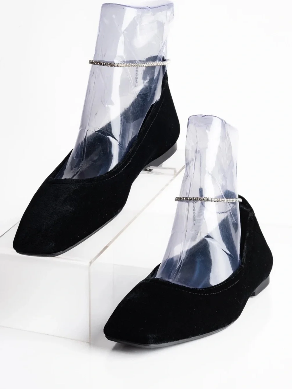Massimo Dutti Black Velvet Ballet Flats with Rhinestone Strap, NEW, size USA 7.5
